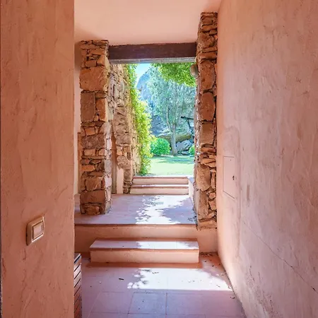 Ribes Apartment